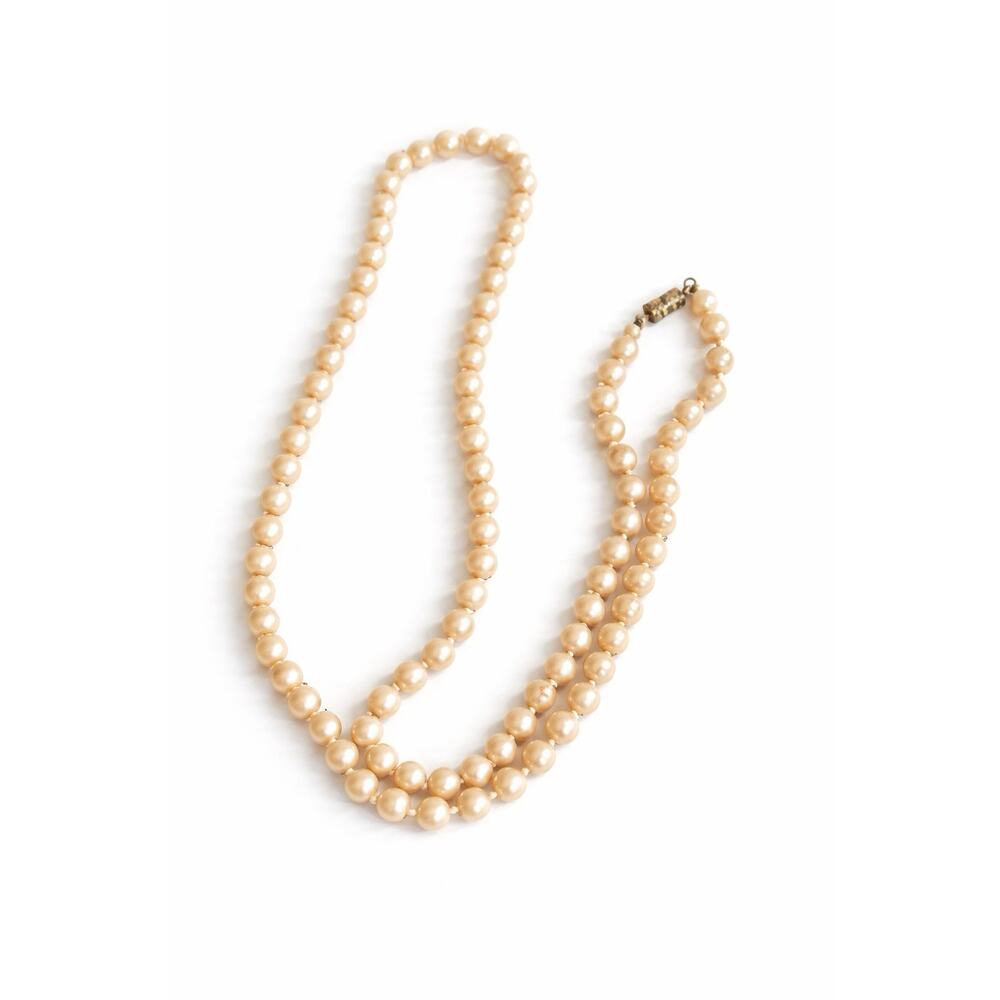 Vintage Hand Knotted Cultured Pearl Necklace Champagne Pearls Barrel Clasp - Picture 4 of 8